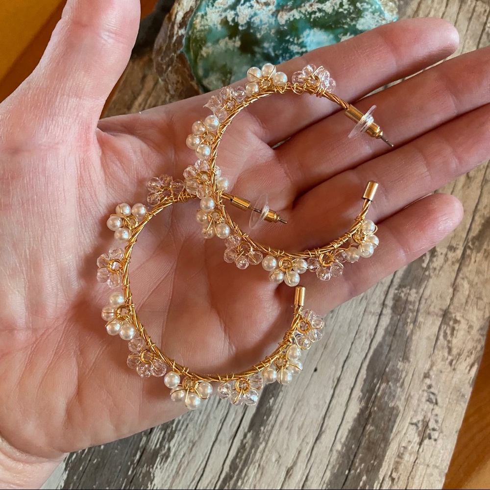Zara Pearl Hoop Earrings - Picture 6 of 6